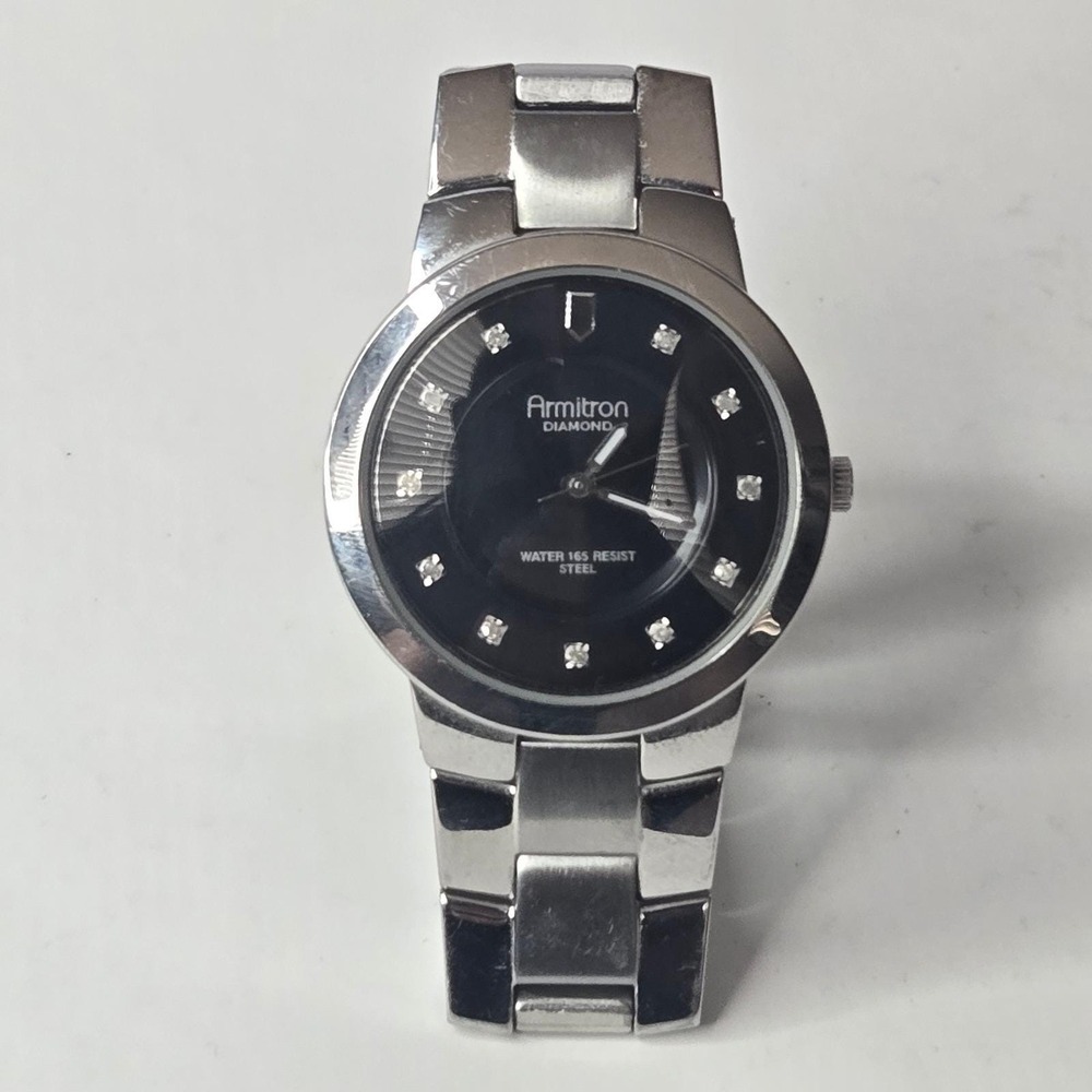 Vtg Armitron Diamond Men Silver Tone Stainless Steel Dial Watch 20/1884SV Y121E